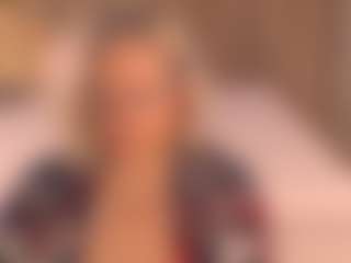 Live cam show with Arony - Big Tits on Camsoda