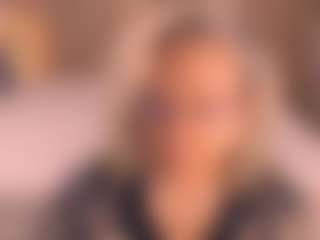 Live cam show with Arony - Strip Blonde Hair on StripNow