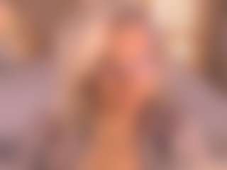 Live cam show with Arony - Green Eyes on parknlotfishbdy