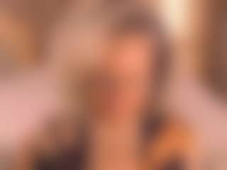 Live cam show with Arony - Blonde Hair on live18s.com