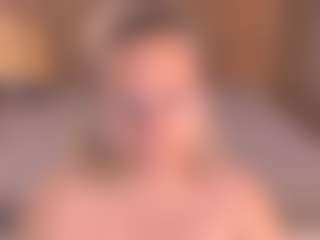 Live cam show with Arony - Granny Dildo on Camsoda
