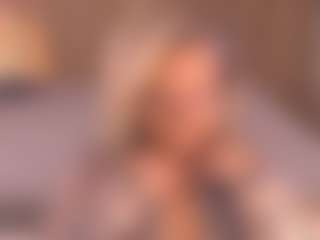 Live cam show with Arony - Green Eyes on Camsoda