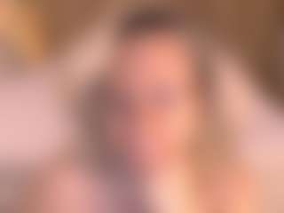 Live cam show with Arony - Trimmed Granny on Camsoda