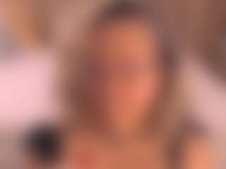 Live cam show with Arony - Green Eyes on CamClone