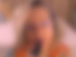 Live cam show with Arony - Middle Aged on liverealitysex.com