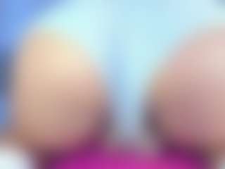Live cam show with britany-hot - HD on wildcum.com