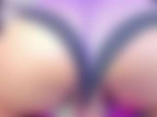 Live cam show with britany-hot - Brown Eyes on Camsoda