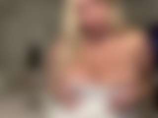 lillylox's Live Sex Cam Show
