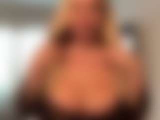 lillylox's Live Sex Cam Show