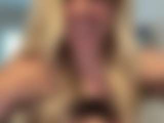 lillylox's Live Sex Cam Show