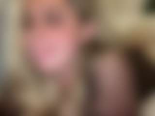 lillylox's Live Sex Cam Show