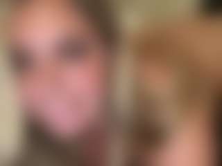 lillylox's Live Sex Cam Show