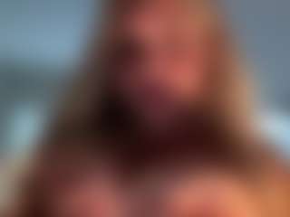 lillylox's Live Sex Cam Show