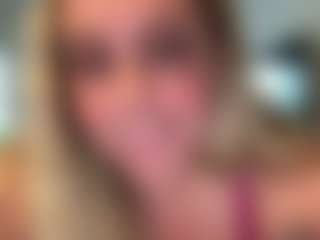 Live cam show with lillylox - Interracial on Gym Cam Girls