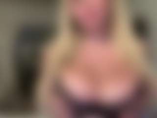 lillylox's Live Sex Cam Show