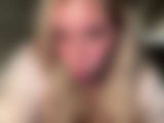 lillylox's Live Sex Cam Show