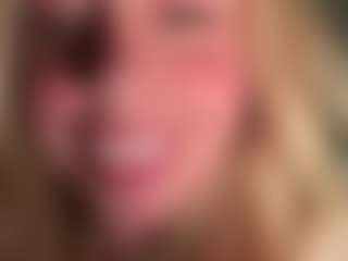lillylox's Live Sex Cam Show