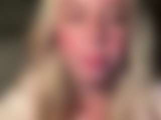lillylox's Live Sex Cam Show