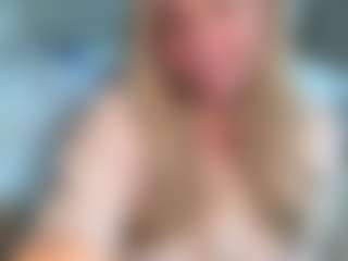 lillylox's Live Sex Cam Show