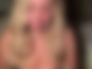 lillylox's Live Sex Cam Show
