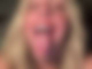 lillylox's Live Sex Cam Show