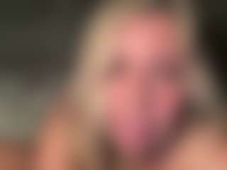 lillylox's Live Sex Cam Show