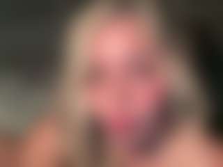 lillylox's Live Sex Cam Show