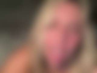 Live cam show with lillylox - New Ebony on hrnylive.com