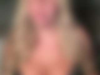 lillylox's Live Sex Cam Show