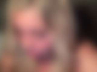lillylox's Live Sex Cam Show