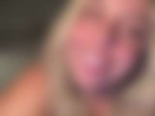 lillylox's Live Sex Cam Show