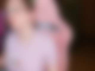 Live cam show with nicolebloom - Granny on xDating