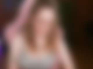 Live cam show with nicolebloom - Cute on Stripli.com