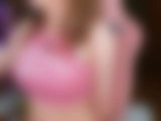 Live cam show with nicolebloom - Average on Soda Cam
