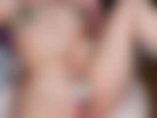 Live cam show with nicolebloom - Gamer on https://playwithruby.com