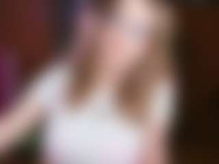 nicolebloom's Live Sex Cam Show
