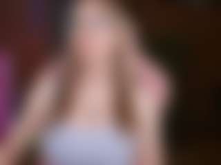 Live cam show with nicolebloom - Glasses on WildCum