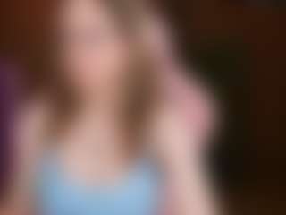 Live cam show with nicolebloom - Average on WildCum
