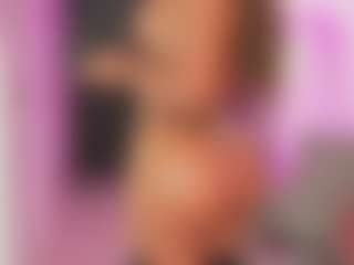 Live cam show with anitahaywood - Big Ass Teen (18+) on Chatstar