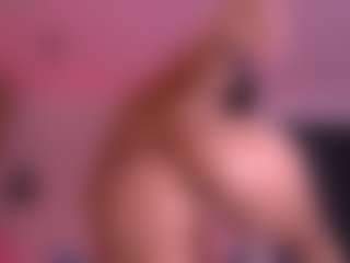 violeta-sanz's Live Sex Cam Show