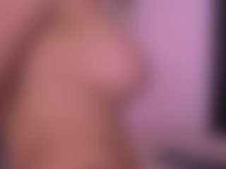 violeta-sanz's Live Sex Cam Show