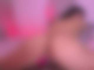 violeta-sanz's Live Sex Cam Show