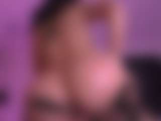 violeta-sanz's Live Sex Cam Show