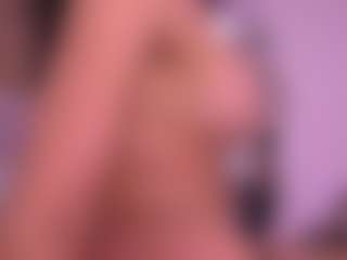 violeta-sanz's Live Sex Cam Show