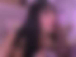 Live cam show with violeta-sanz - Bedroom on https://playwithruby.com
