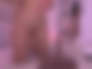Live cam show with violeta-sanz - Double Penetration on livesuperchat.net