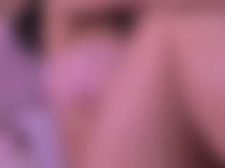 Live cam show with violeta-sanz - Living Room on livesuperchat.net