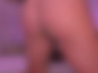 Live cam show with violeta-sanz - Bikini on livesexfox.com