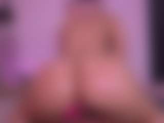 Live cam show with violeta-sanz - Living Room on Cam Slut