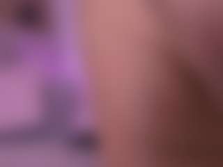 Live cam show with violeta-sanz - Solo on Uber Horny